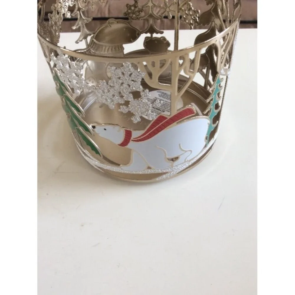 Bath and Body Works New Polar Bear 3 wick Candler Holder B38